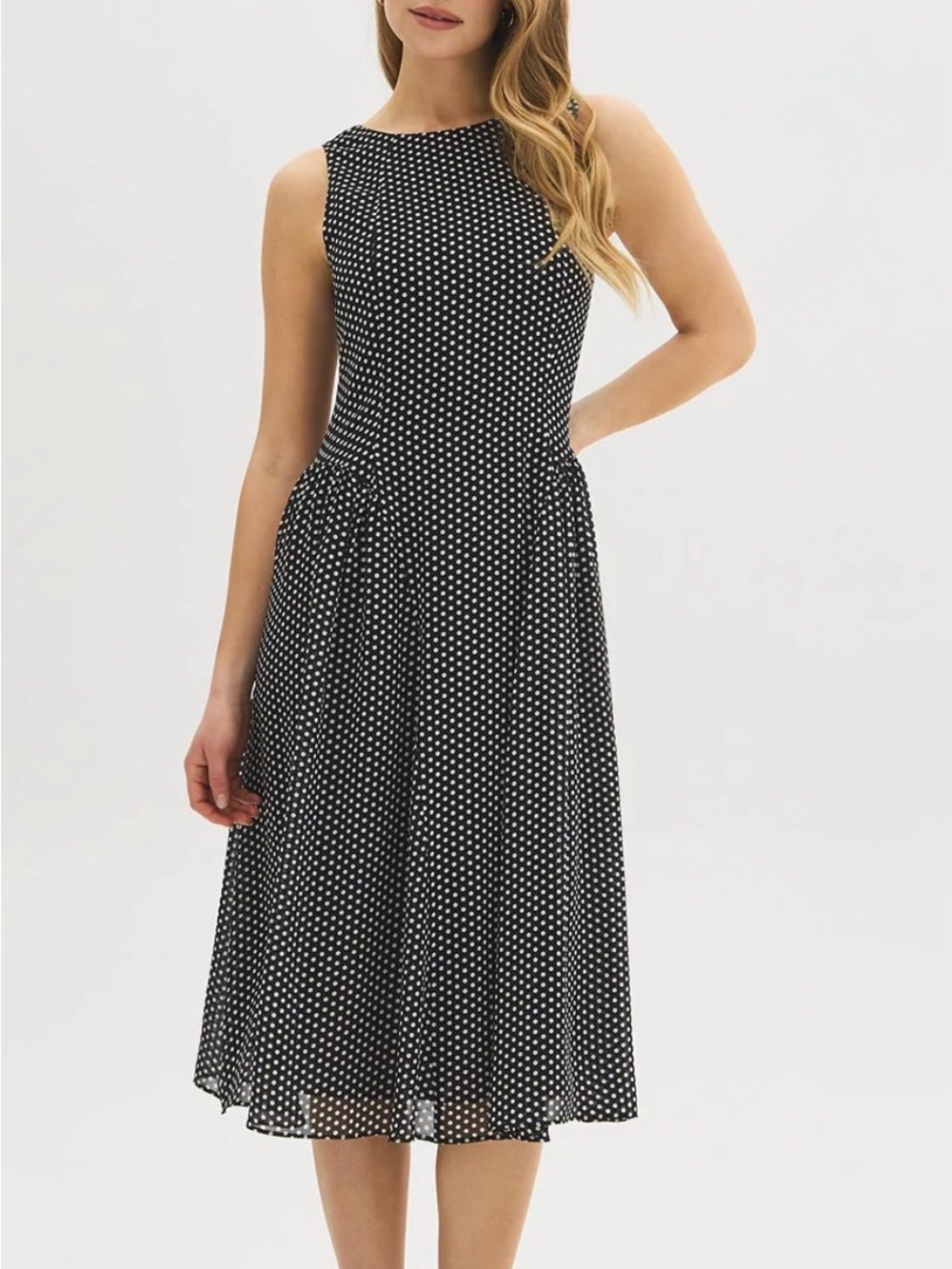 Suzy Shier Black and White Polka Dot Sleeveless Midi Dress